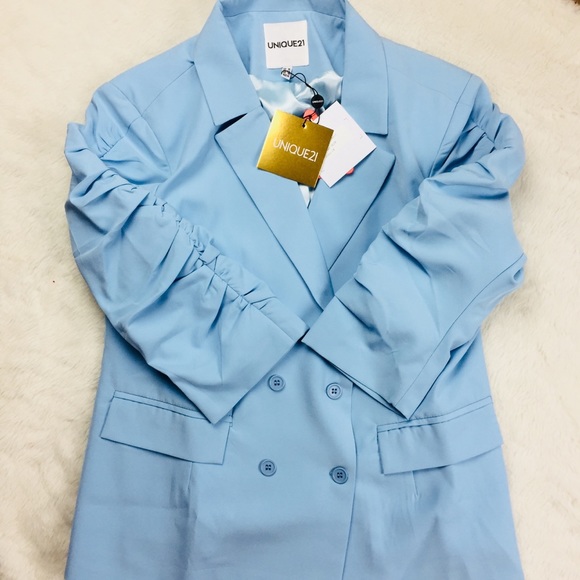 Blogger favorite ASOS ruched sleeve blazer - Picture 7 of 12